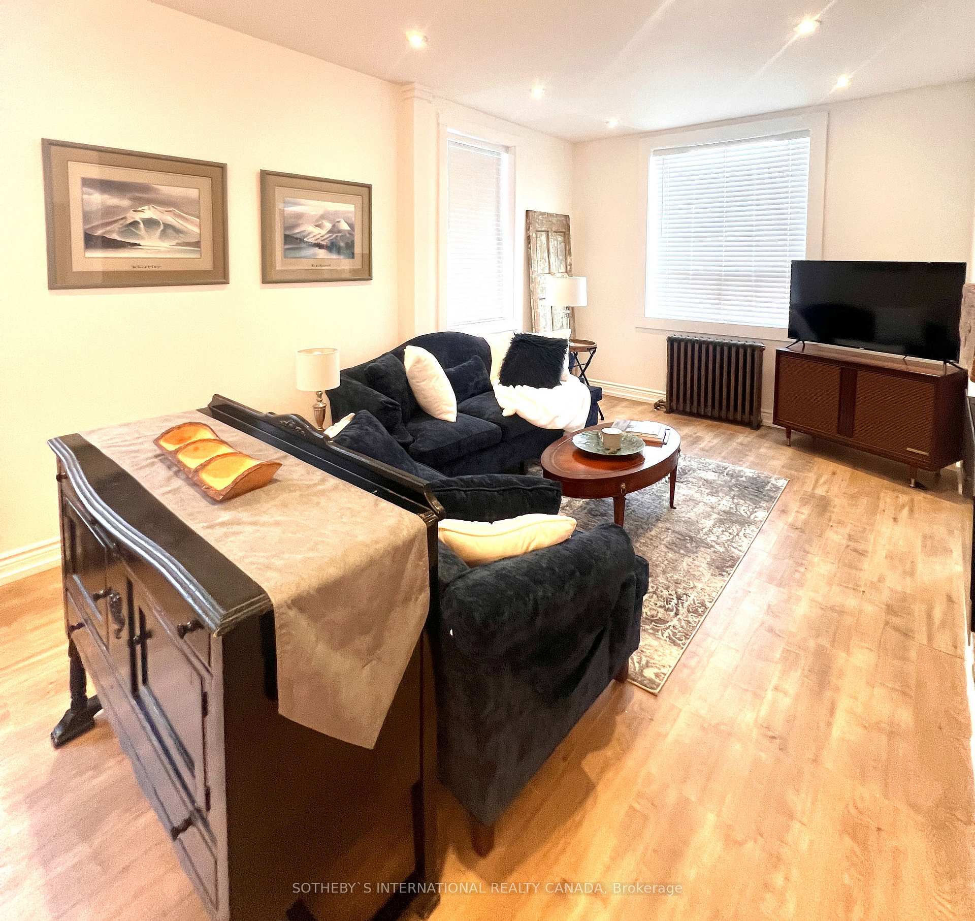 Photo 6 of 22 St. Paul Street, Collingwood — HOMEH
