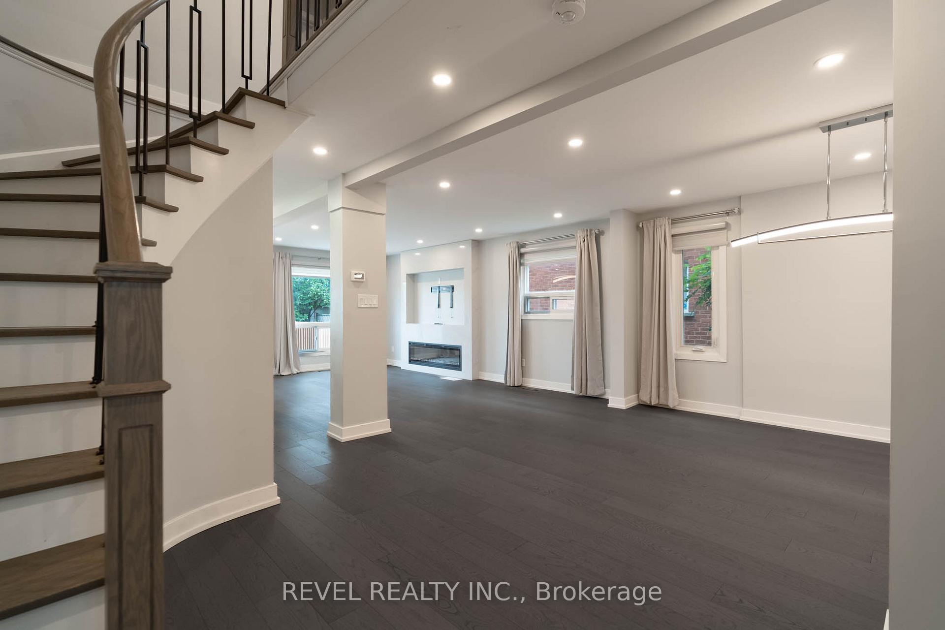 Photo 6 of 95 Cinrickbar Drive, Etobicoke, West Humber-Clairville — HOMEH
