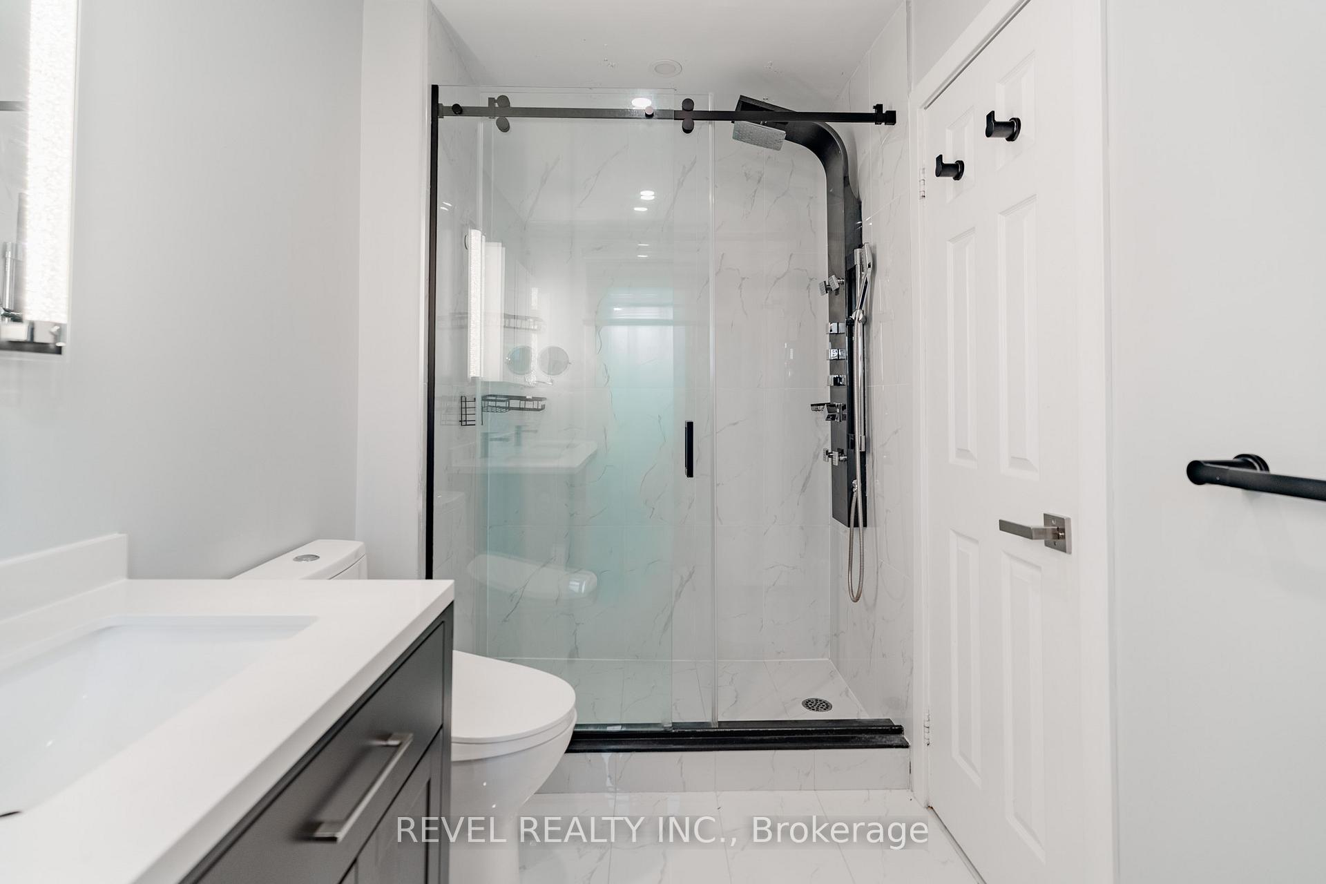 Photo 19 of 95 Cinrickbar Drive, Etobicoke, West Humber-Clairville — HOMEH