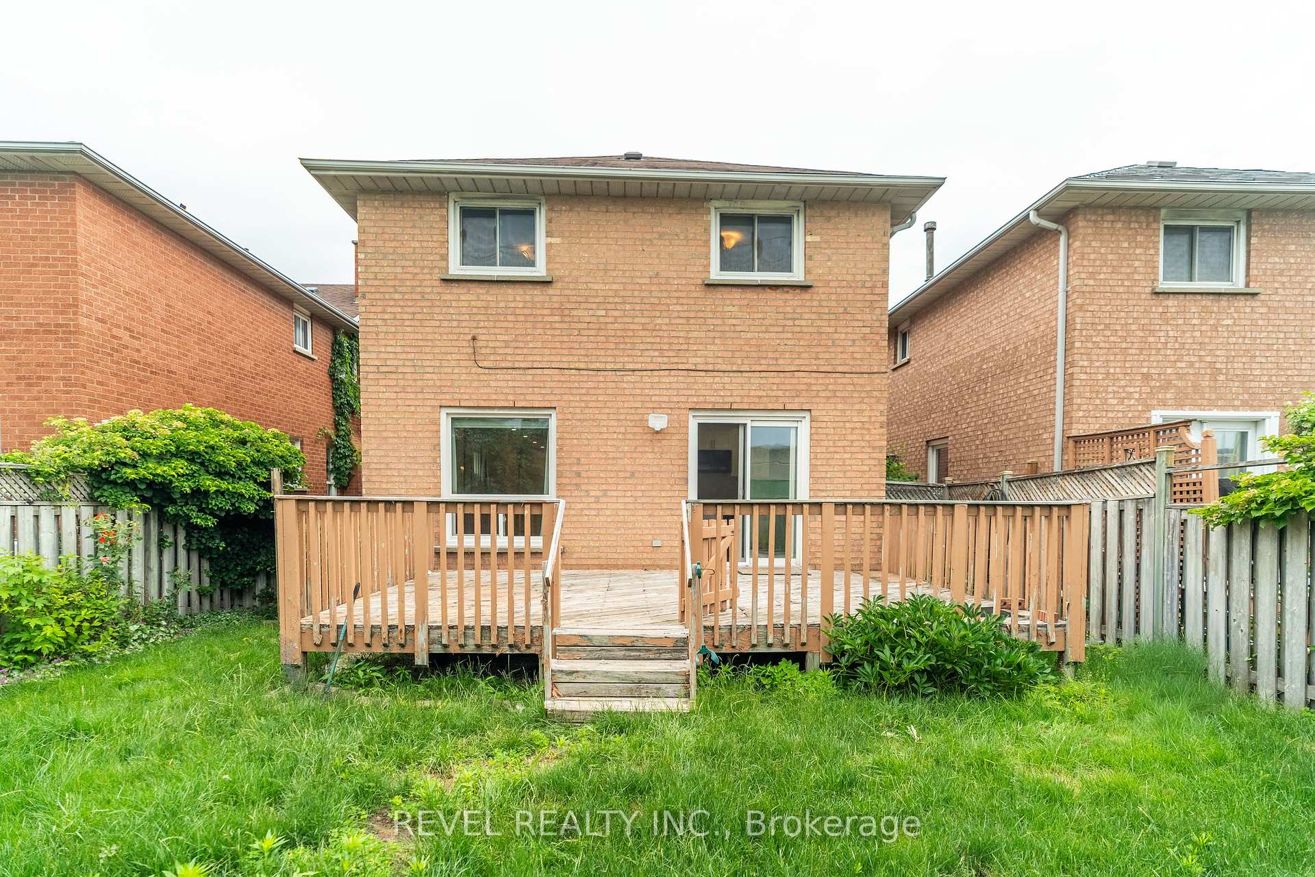 Photo 41 of 95 Cinrickbar Drive, Etobicoke, West Humber-Clairville — HOMEH