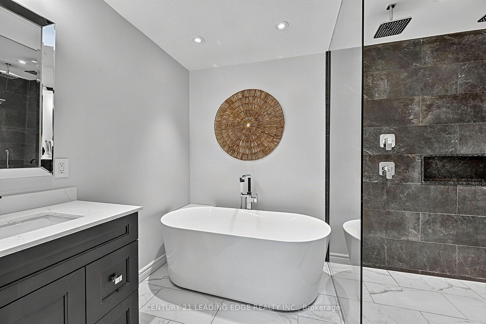Photo 24 of 102 Second Avenue, Uxbridge — HOMEH