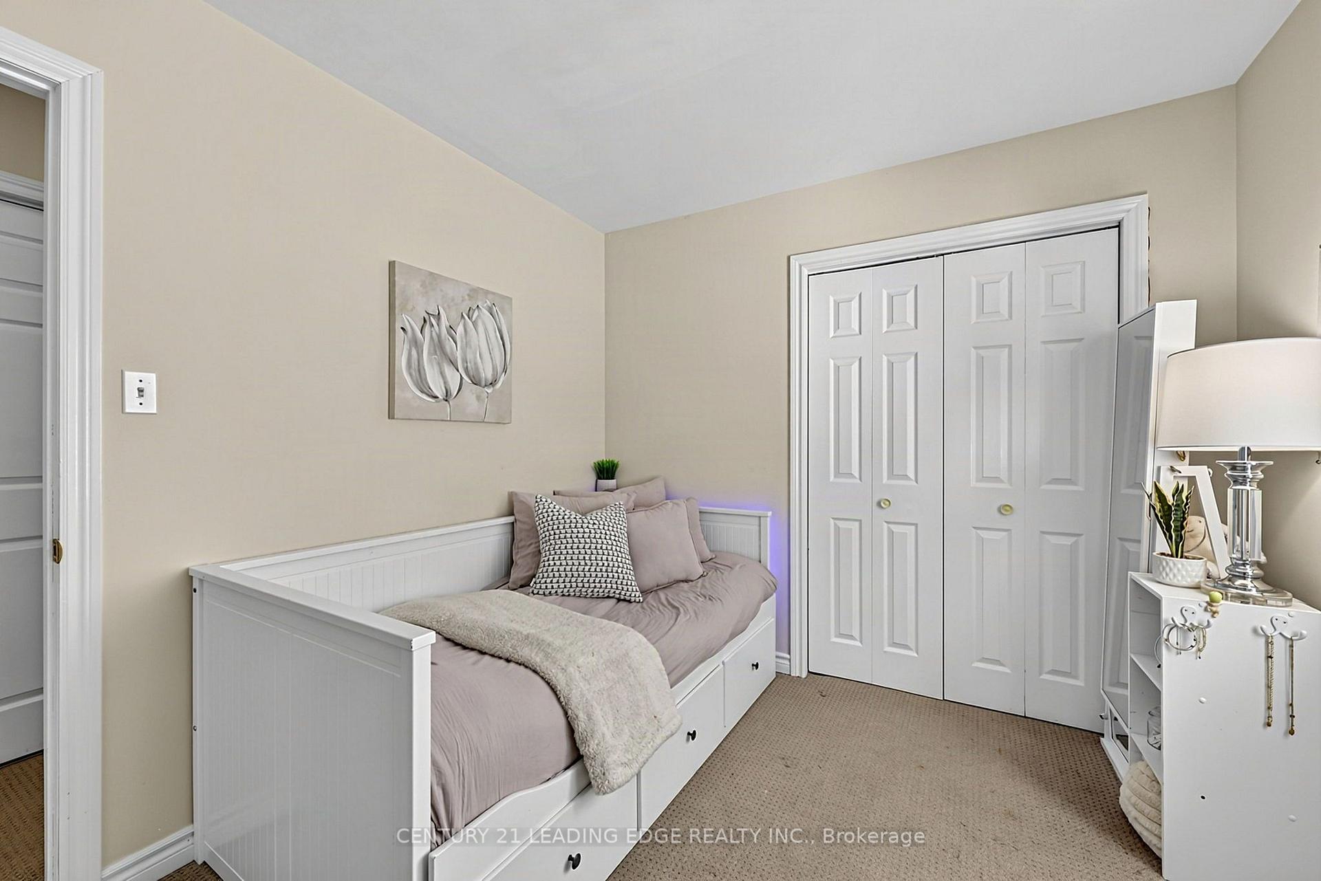 Photo 27 of 102 Second Avenue, Uxbridge — HOMEH