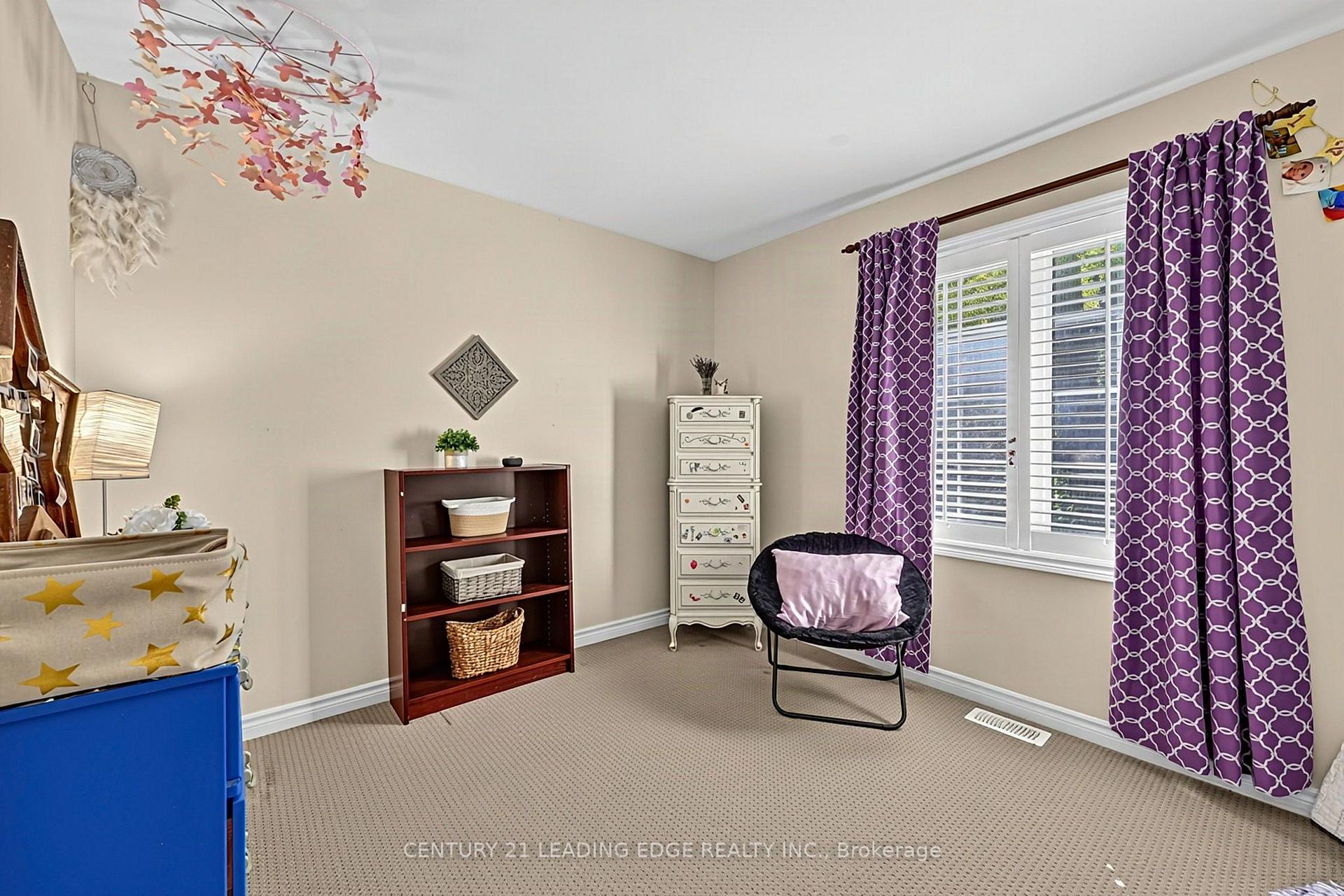 Photo 28 of 102 Second Avenue, Uxbridge — HOMEH