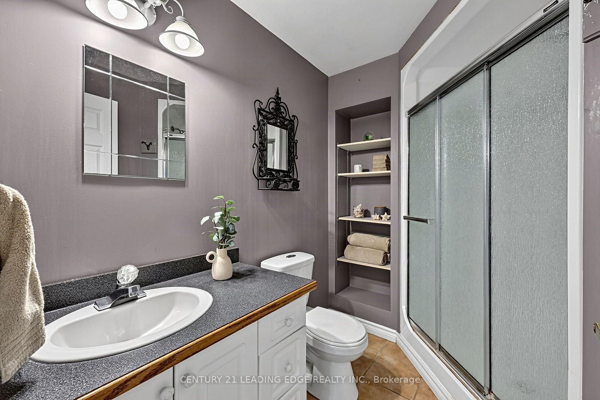 Photo 39 of 102 Second Avenue, Uxbridge — HOMEH