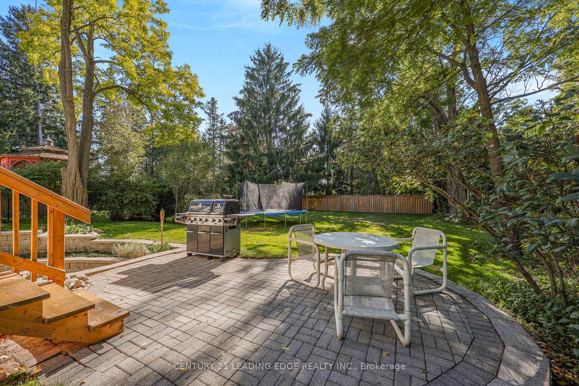 Photo 41 of 102 Second Avenue, Uxbridge — HOMEH