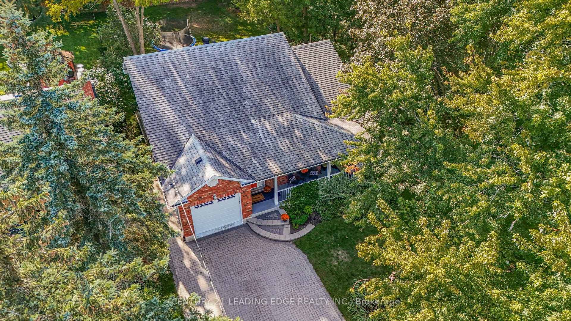 Photo 44 of 102 Second Avenue, Uxbridge — HOMEH
