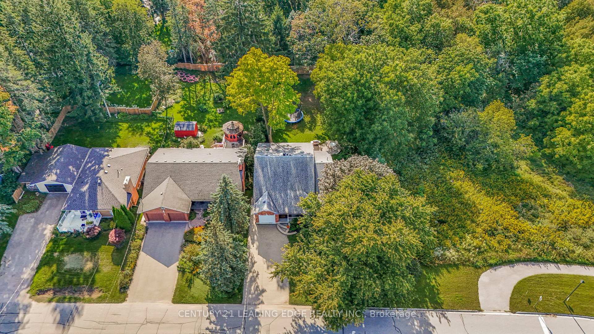 Photo 45 of 102 Second Avenue, Uxbridge — HOMEH