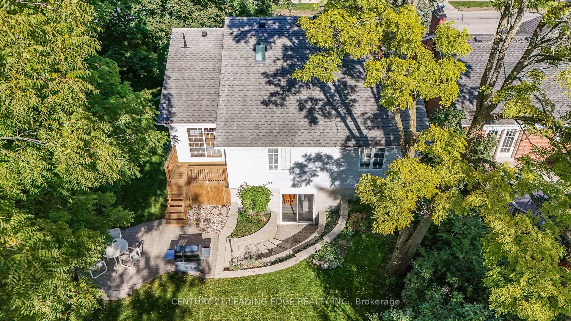 Photo 47 of 102 Second Avenue, Uxbridge — HOMEH