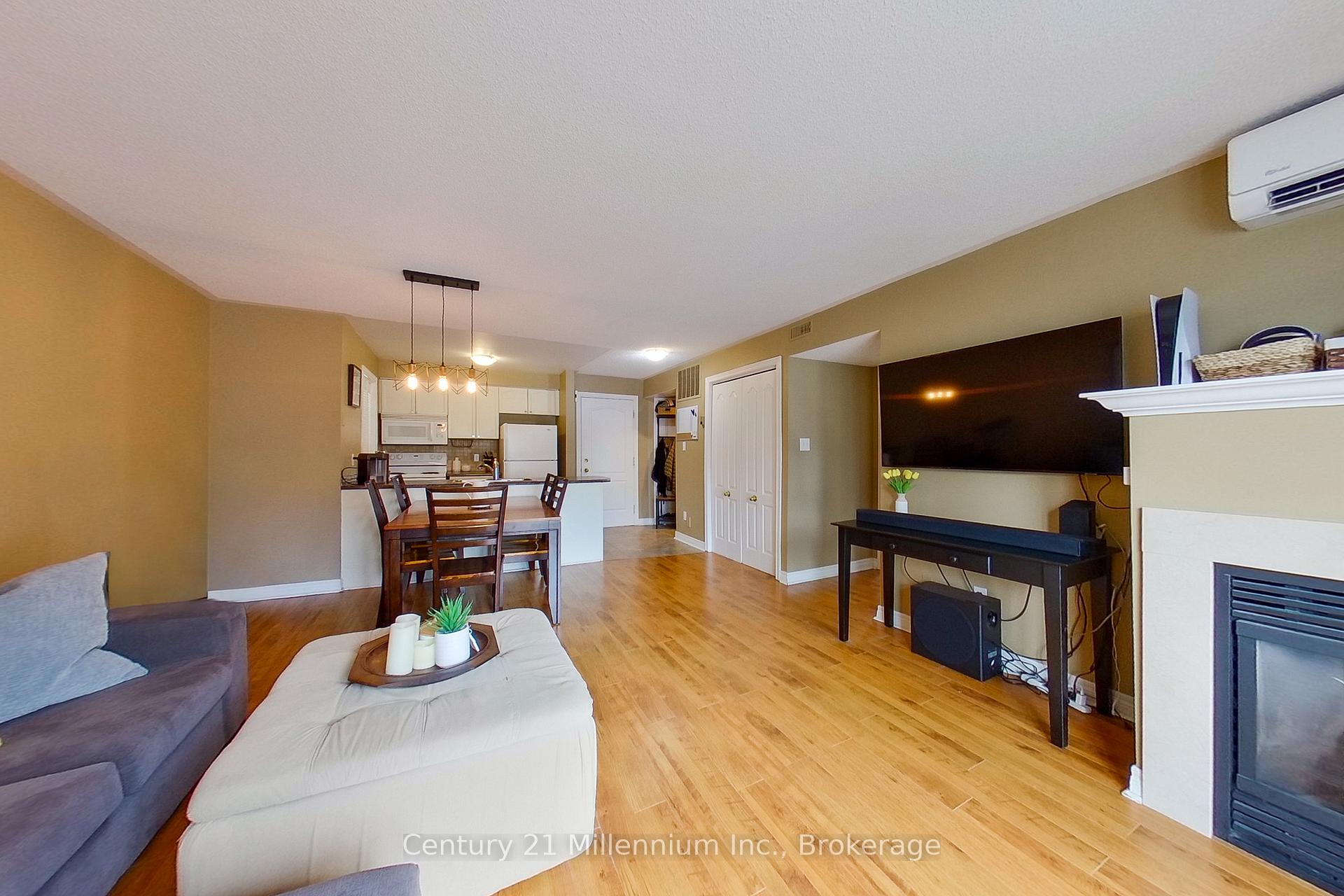 Photo 4 of Unit 825, 34 Dawson Drive, Collingwood — HOMEH