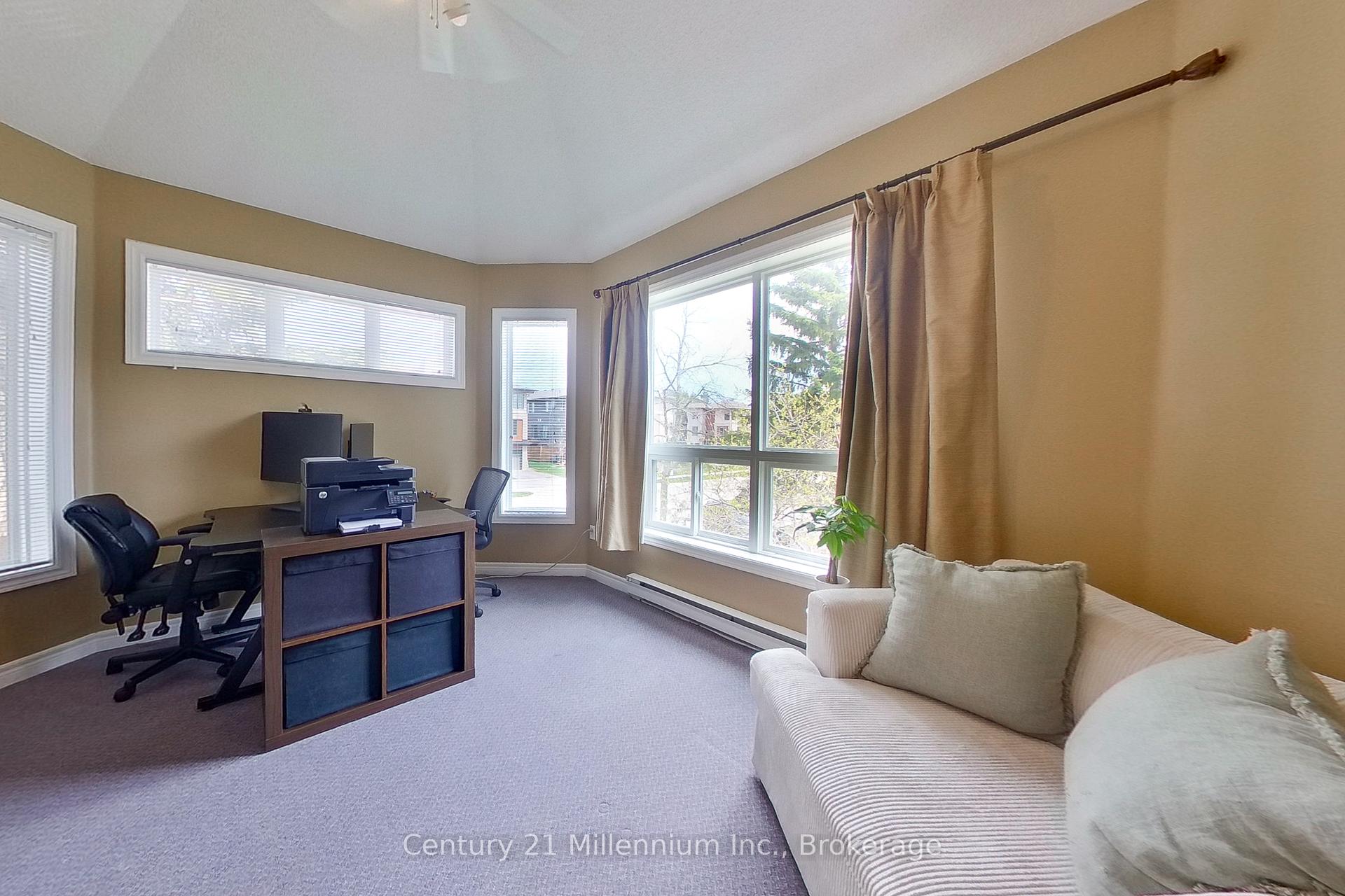 Photo 10 of Unit 825, 34 Dawson Drive, Collingwood — HOMEH