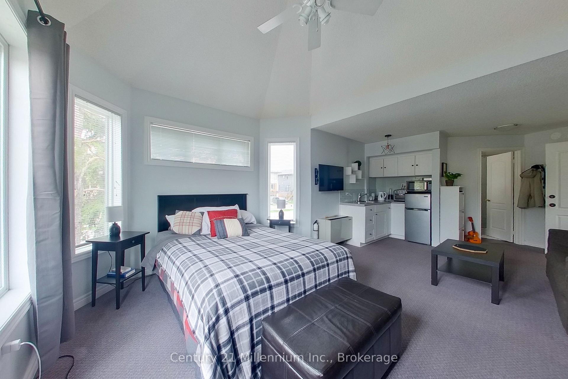 Photo 17 of Unit 825, 34 Dawson Drive, Collingwood — HOMEH