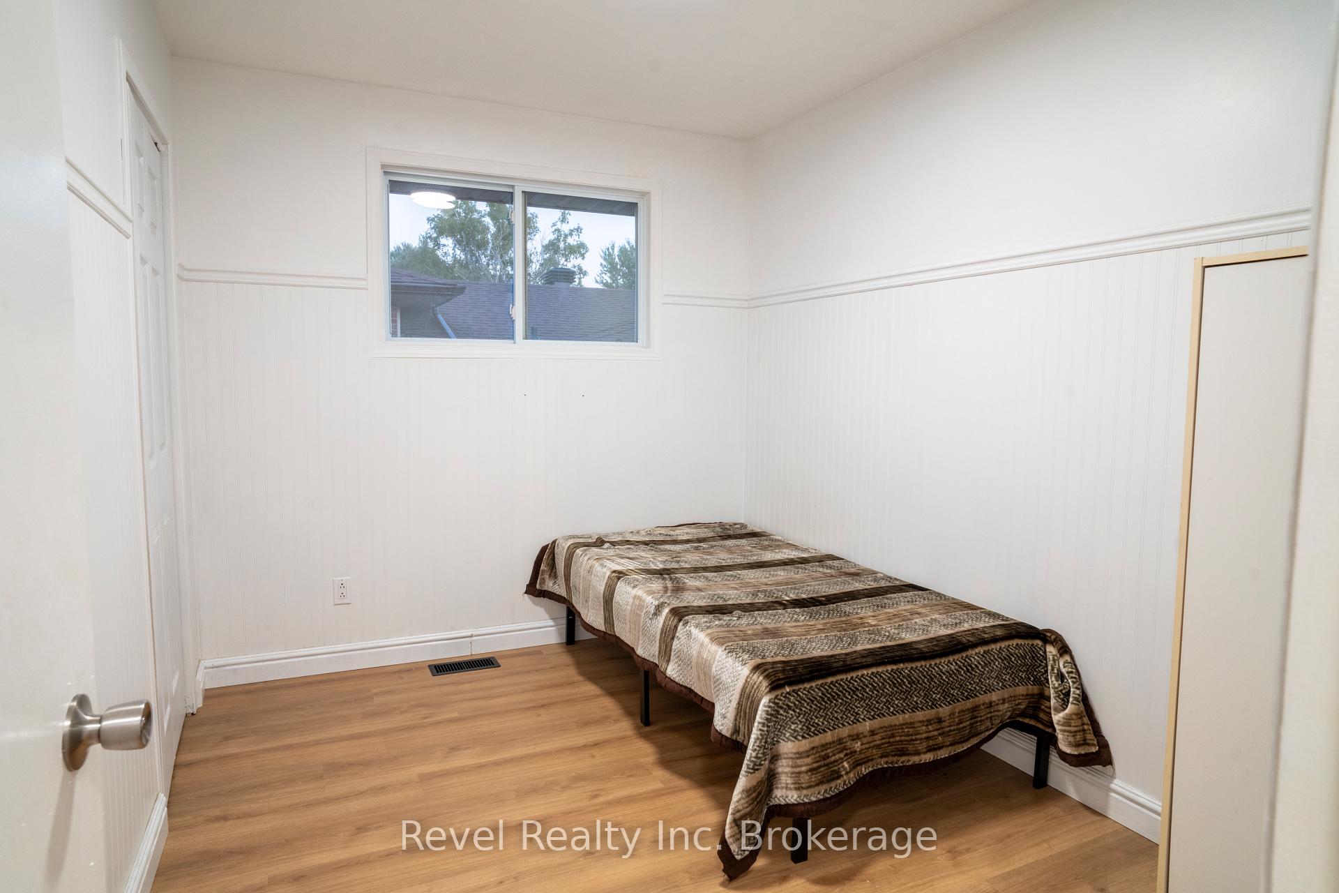 Photo 14 of 12 Nightingale Drive, North Bay, Ferris — HOMEH