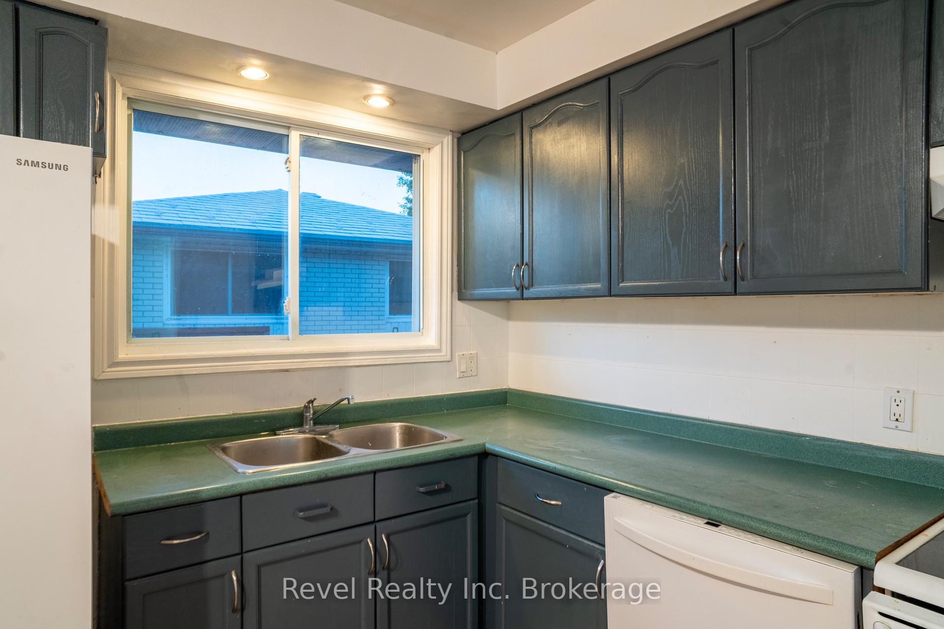 Photo 16 of 12 Nightingale Drive, North Bay, Ferris — HOMEH