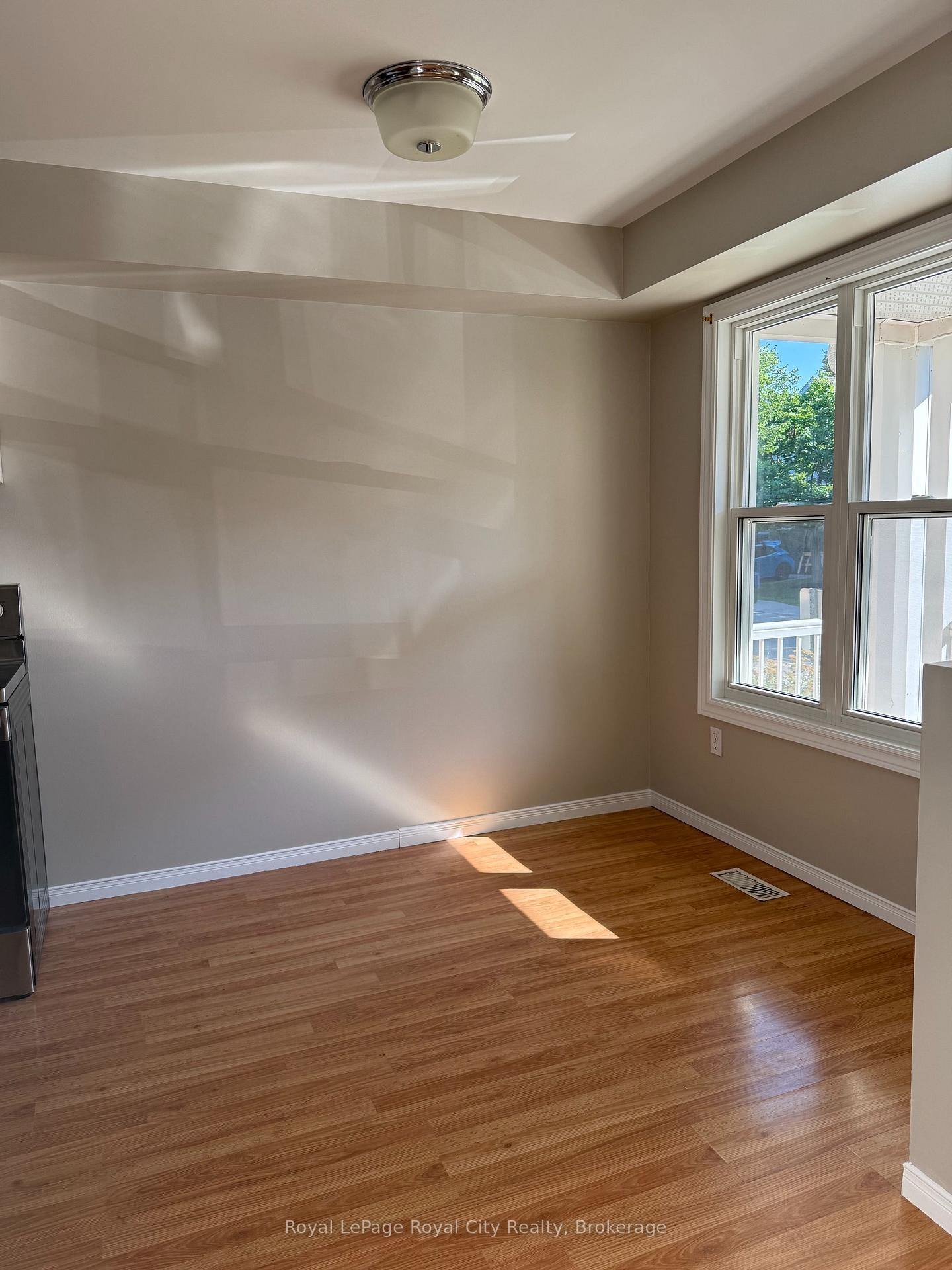 Photo 3 of Unit 93, 240 London Road W, Guelph, Downtown — HOMEH