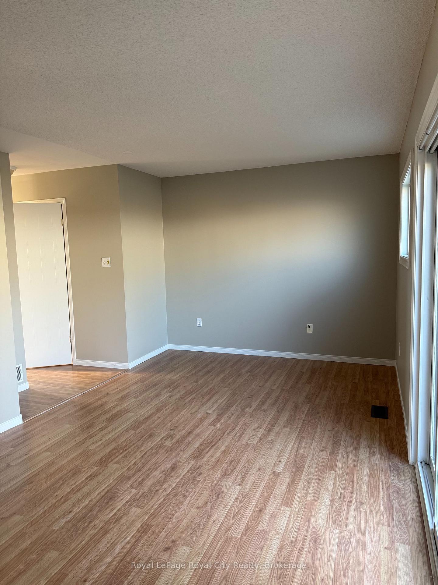 Photo 5 of Unit 93, 240 London Road W, Guelph, Downtown — HOMEH