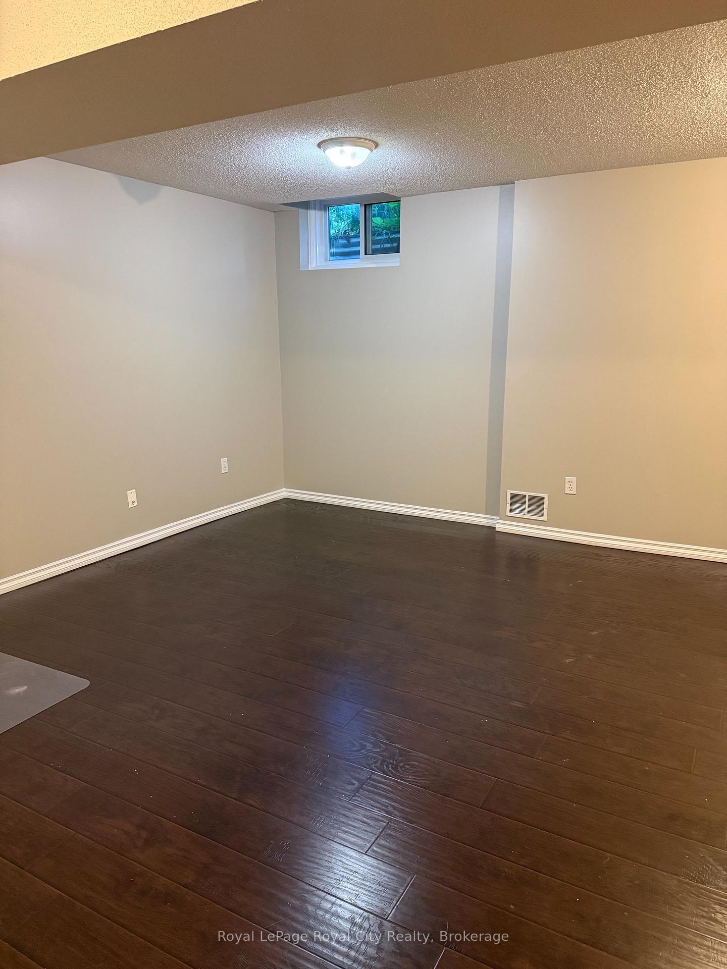 Photo 11 of Unit 93, 240 London Road W, Guelph, Downtown — HOMEH