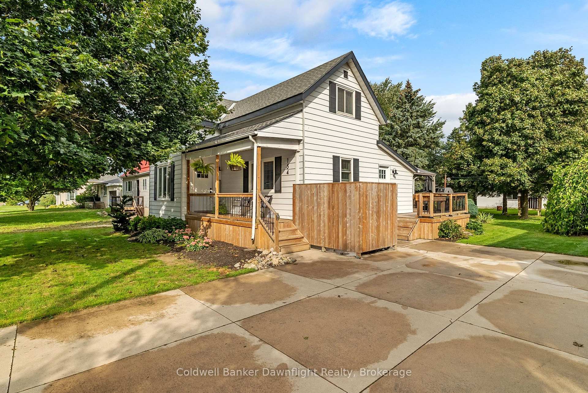 Photo 2 of 154 Richmond Street, Bluewater, Hensall — HOMEH