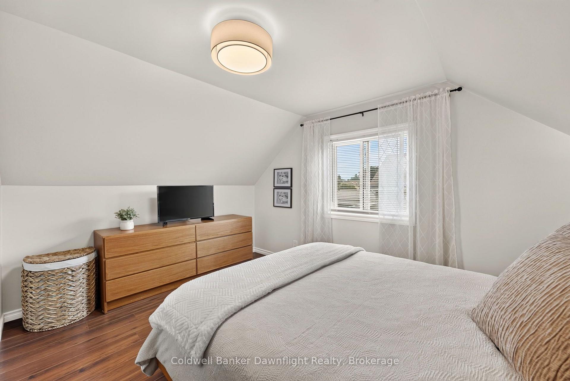 Photo 22 of 154 Richmond Street, Bluewater, Hensall — HOMEH