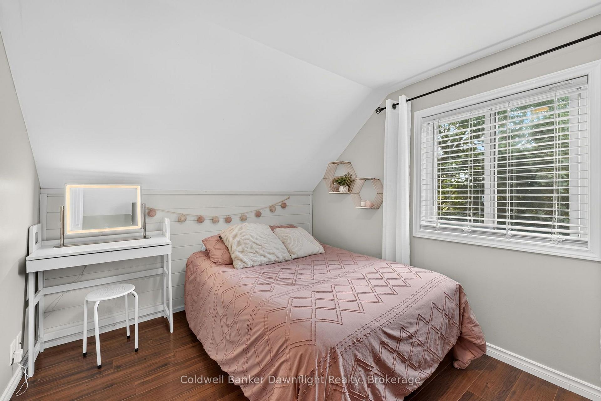 Photo 26 of 154 Richmond Street, Bluewater, Hensall — HOMEH