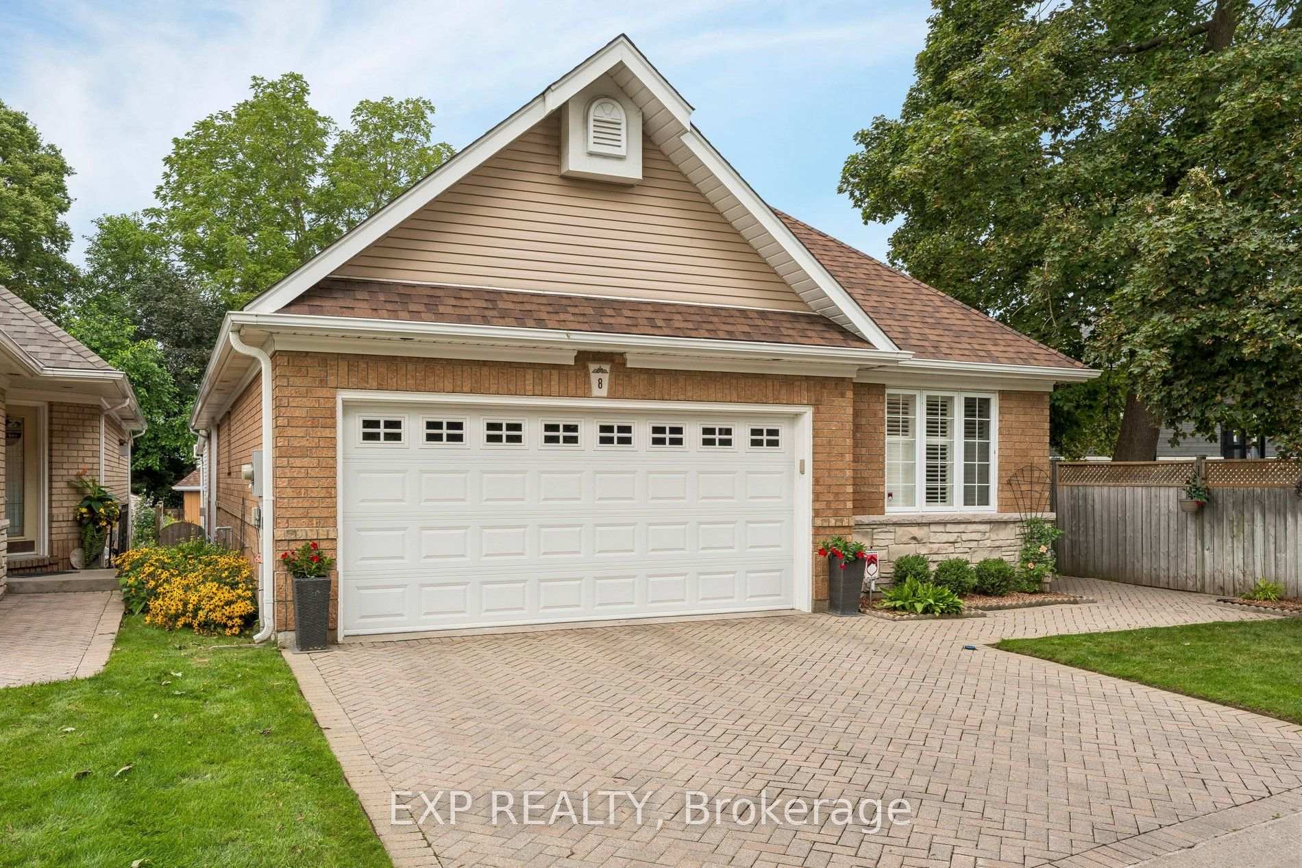 Photo 3 of Unit 8, 152 Dufferin Avenue, Brantford, North Ward — HOMEH