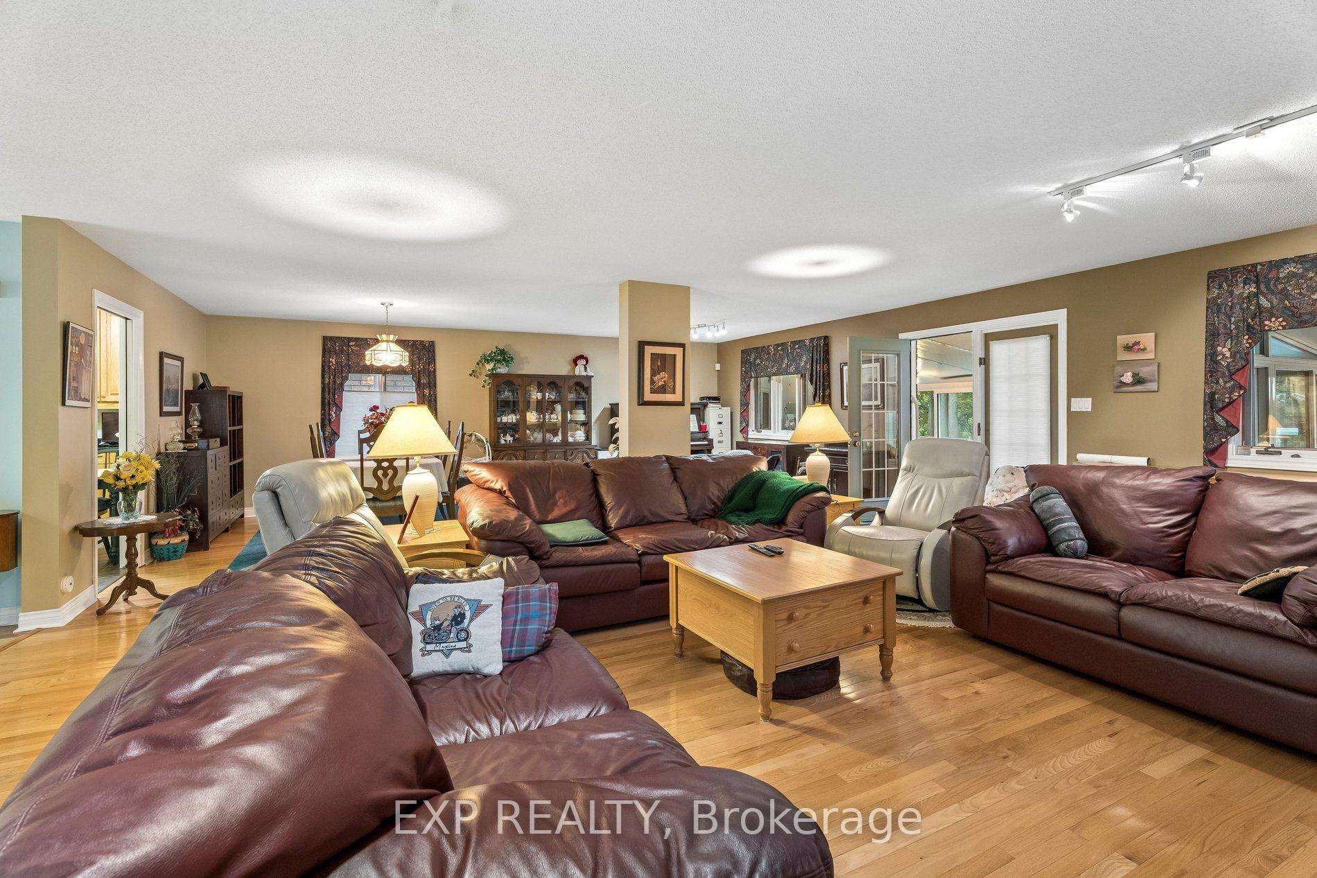 Photo 9 of Unit 8, 152 Dufferin Avenue, Brantford, North Ward — HOMEH