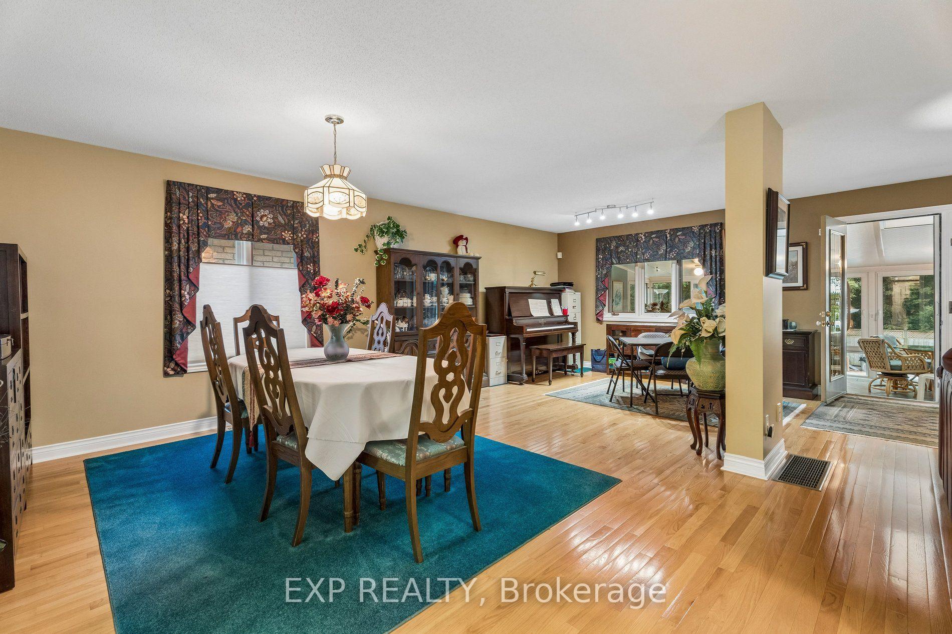 Photo 11 of Unit 8, 152 Dufferin Avenue, Brantford, North Ward — HOMEH