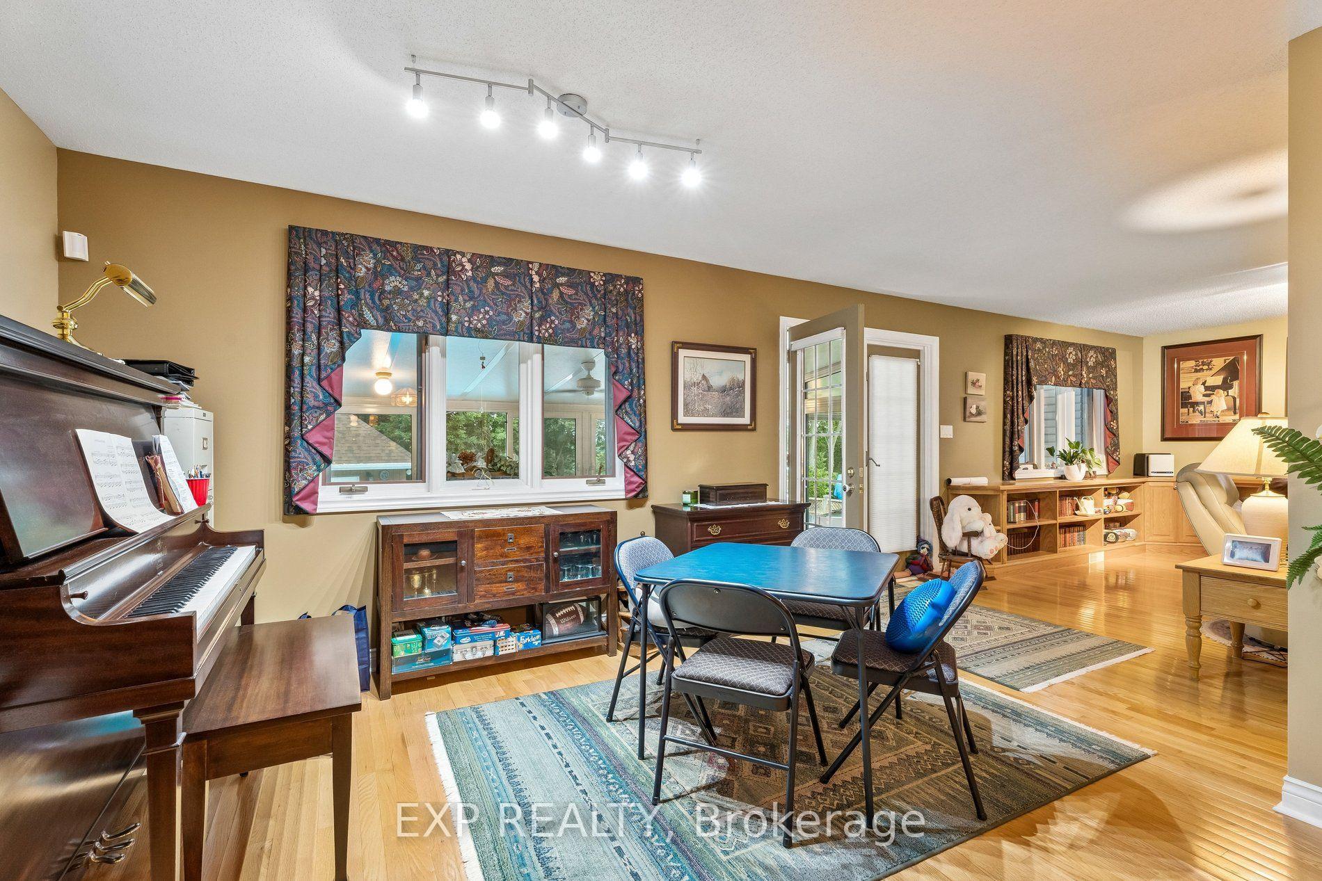 Photo 13 of Unit 8, 152 Dufferin Avenue, Brantford, North Ward — HOMEH