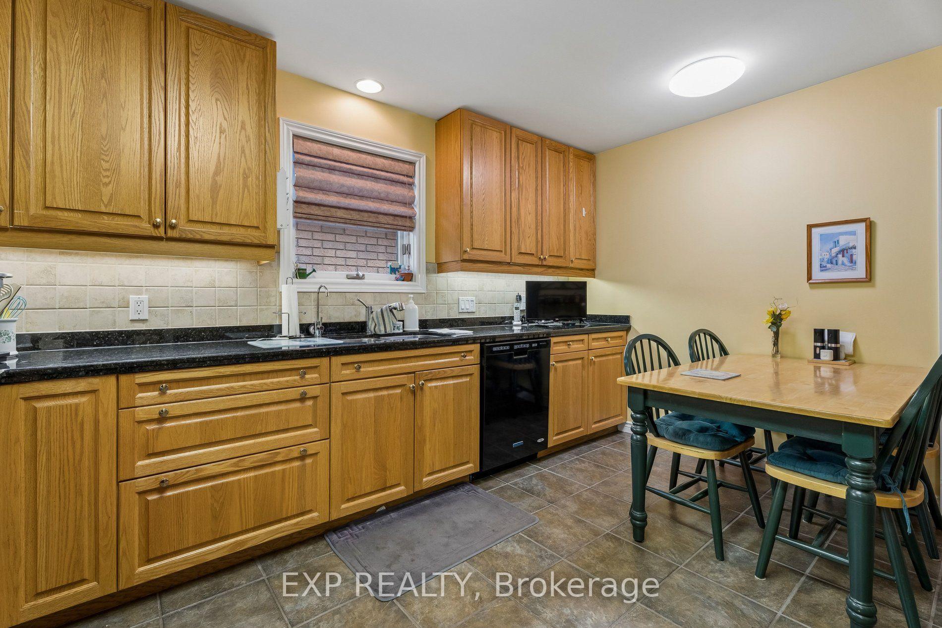Photo 20 of Unit 8, 152 Dufferin Avenue, Brantford, North Ward — HOMEH