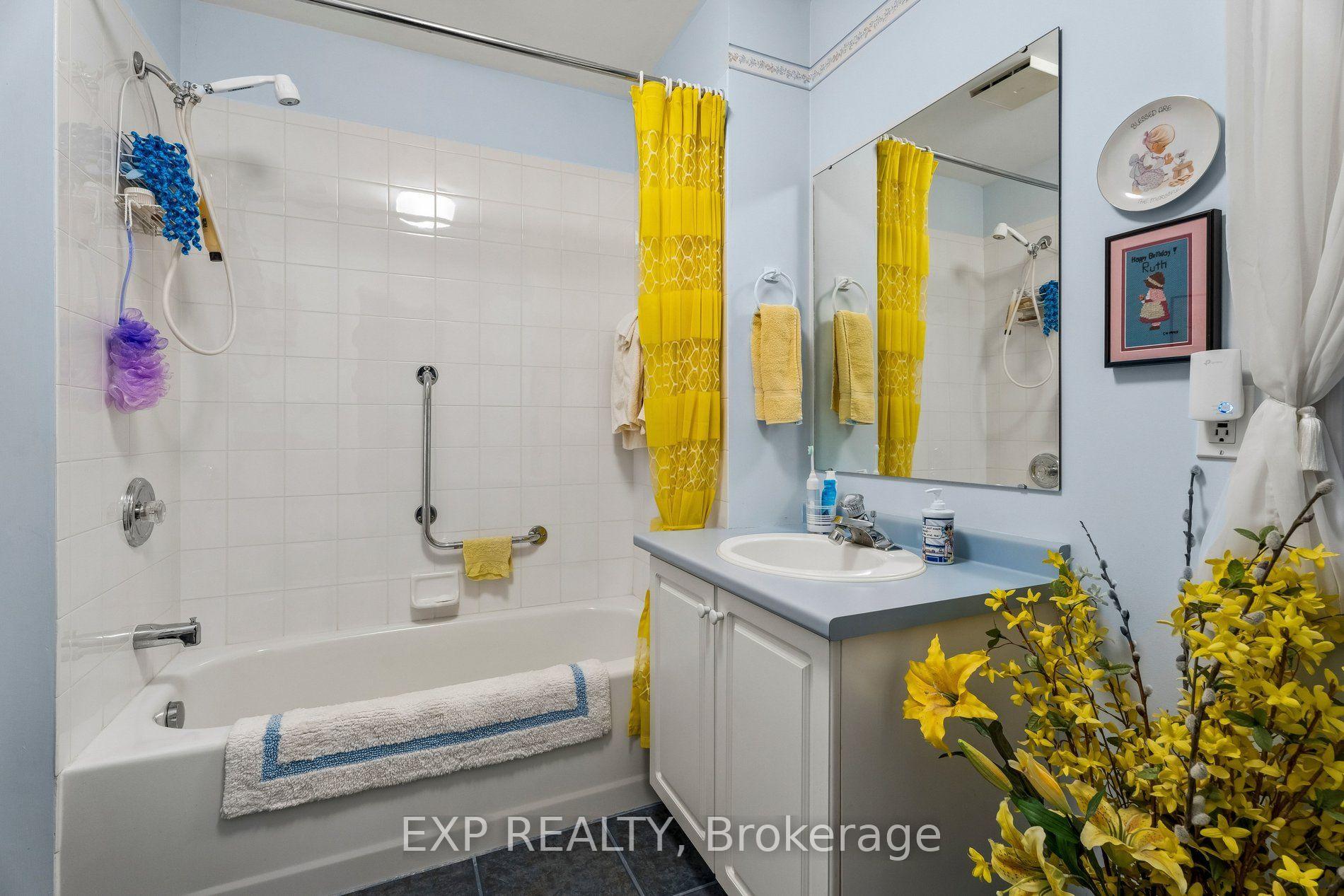 Photo 25 of Unit 8, 152 Dufferin Avenue, Brantford, North Ward — HOMEH