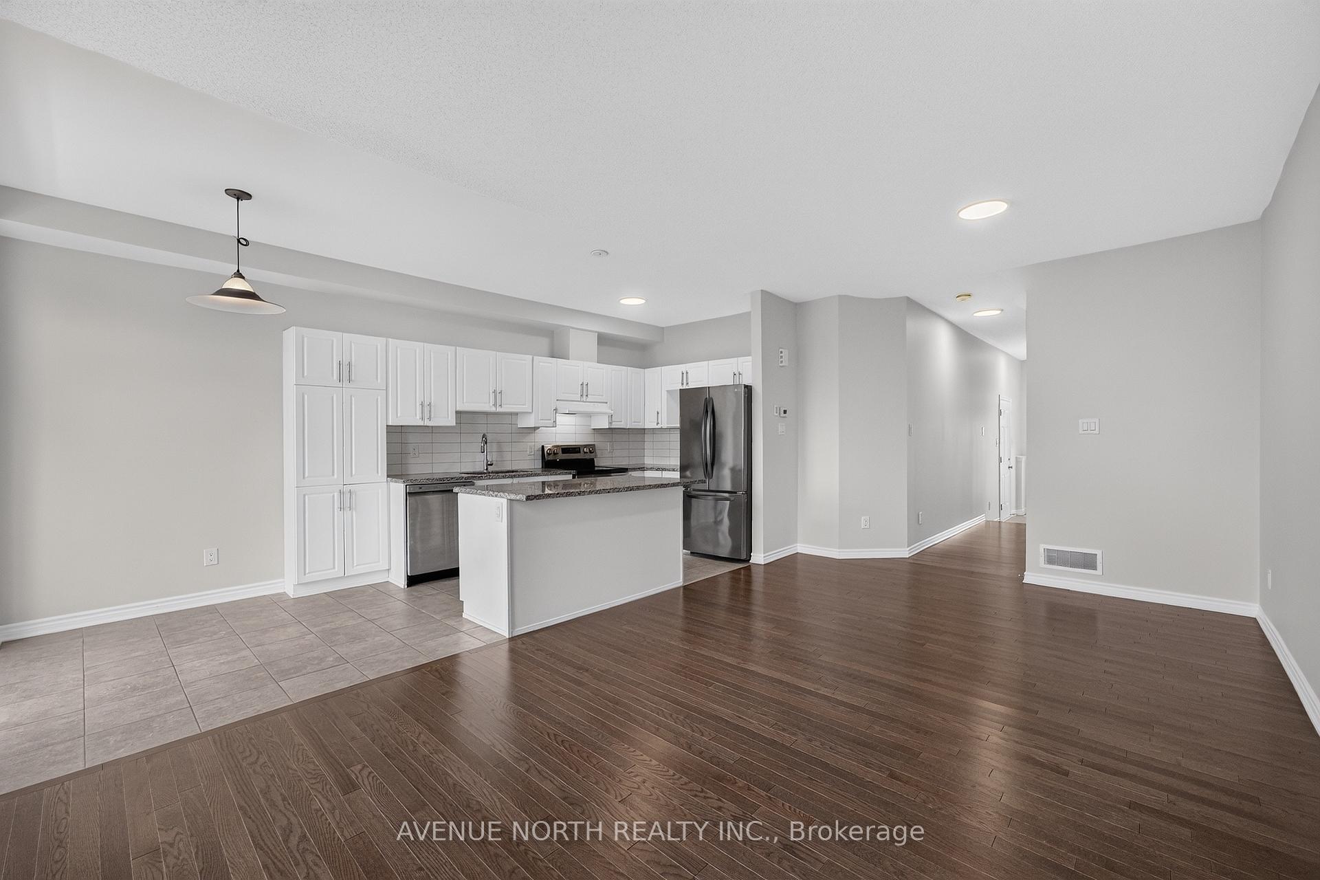 Photo 9 of 292 Livery Street, Ottawa, Kanata - Emerald Meadows/Trailwest — HOMEH