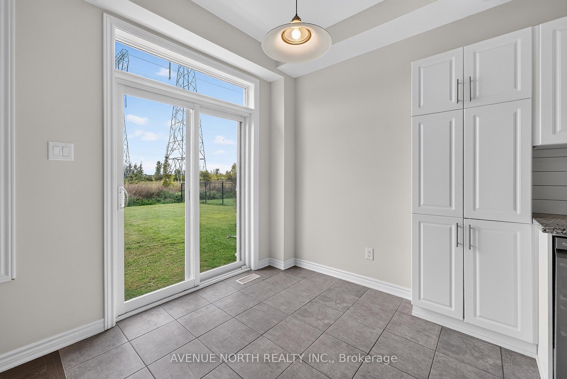 Photo 15 of 292 Livery Street, Ottawa, Kanata - Emerald Meadows/Trailwest — HOMEH