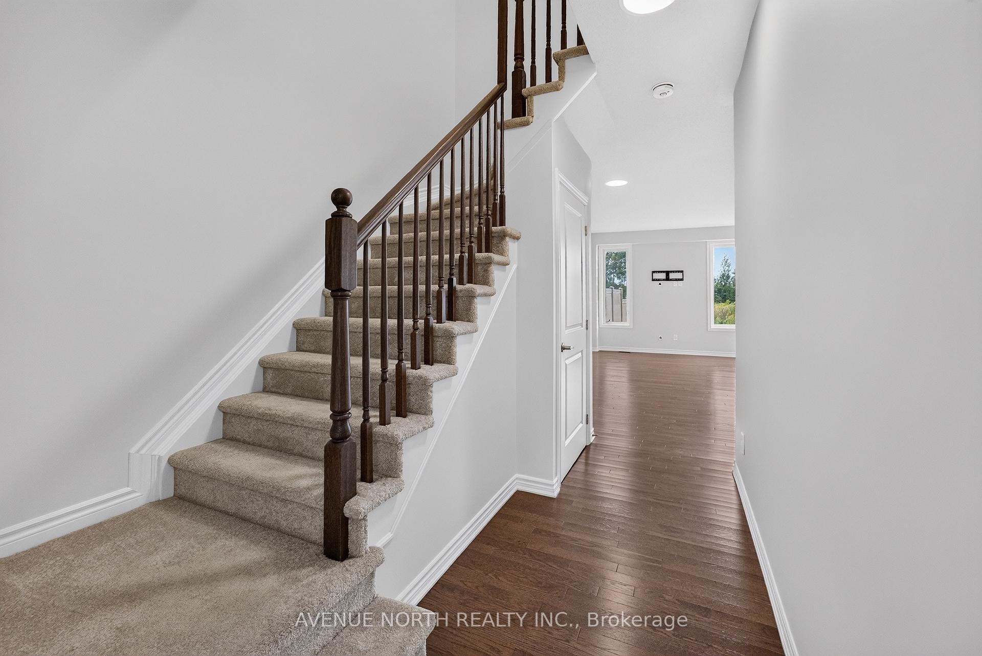 Photo 16 of 292 Livery Street, Ottawa, Kanata - Emerald Meadows/Trailwest — HOMEH
