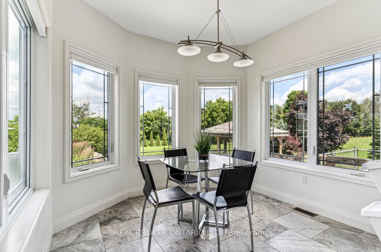 Photo 15 of 27 Bagshaw Crescent, Uxbridge, Rural Uxbridge — HOMEH
