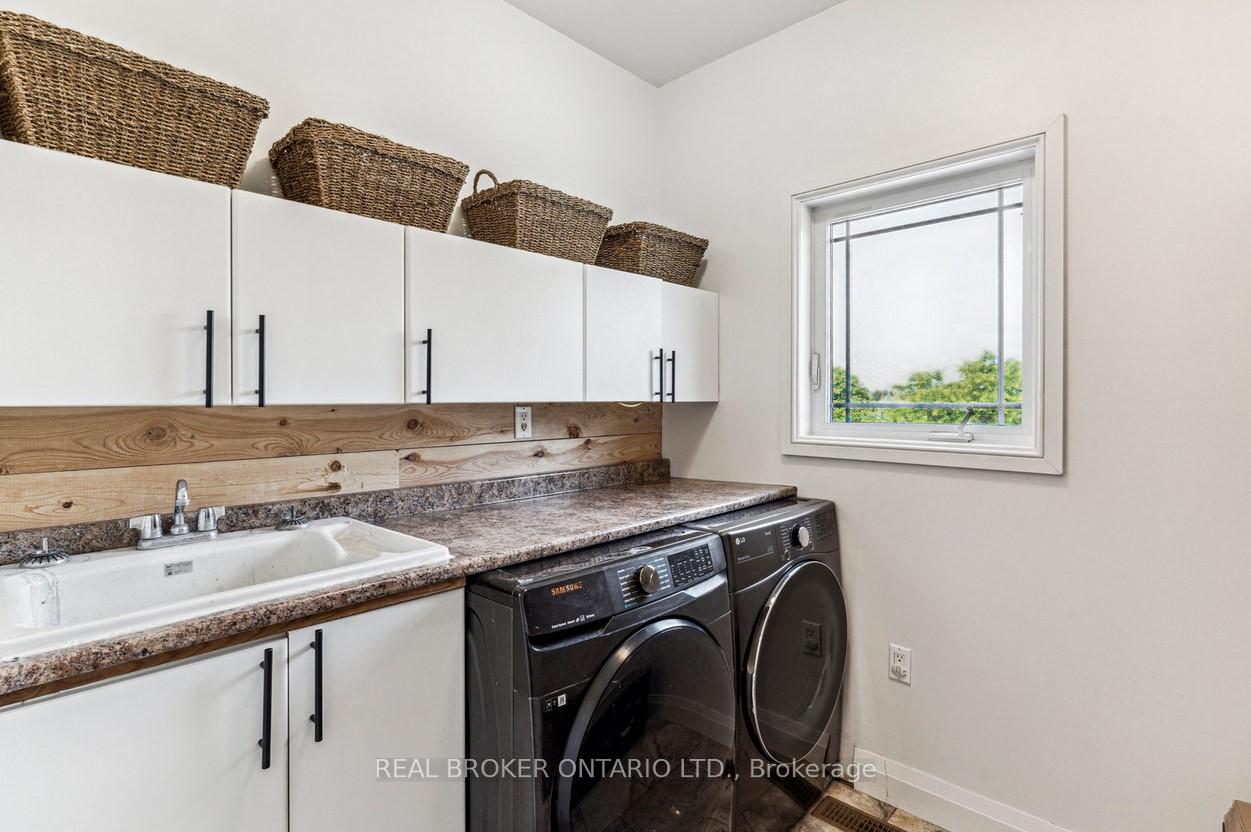Photo 16 of 27 Bagshaw Crescent, Uxbridge, Rural Uxbridge — HOMEH