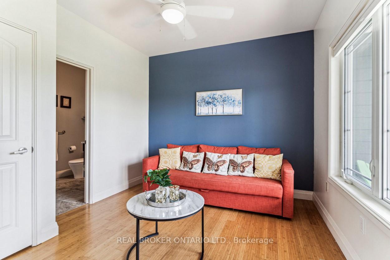 Photo 18 of 27 Bagshaw Crescent, Uxbridge, Rural Uxbridge — HOMEH
