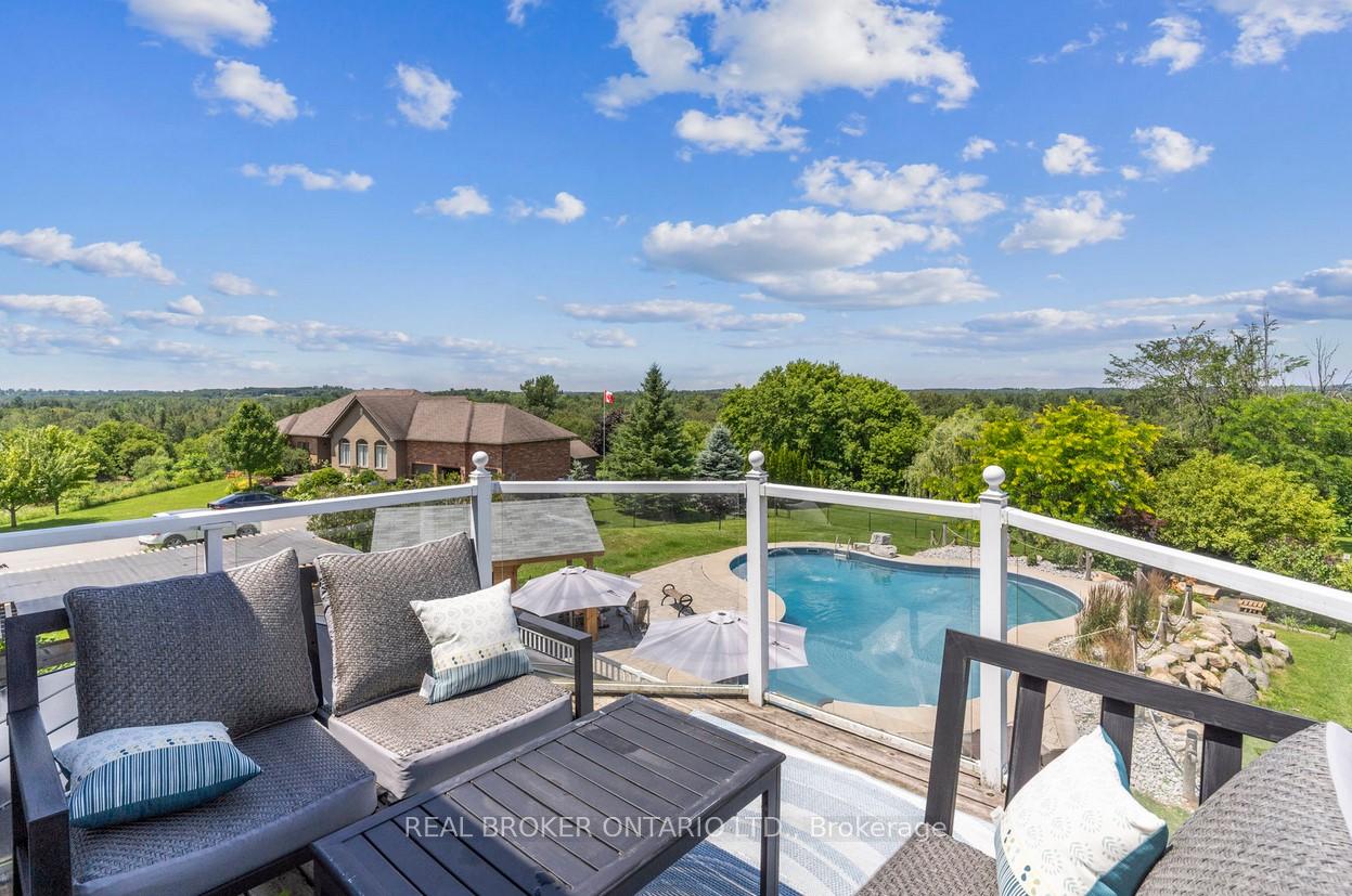 Photo 23 of 27 Bagshaw Crescent, Uxbridge, Rural Uxbridge — HOMEH