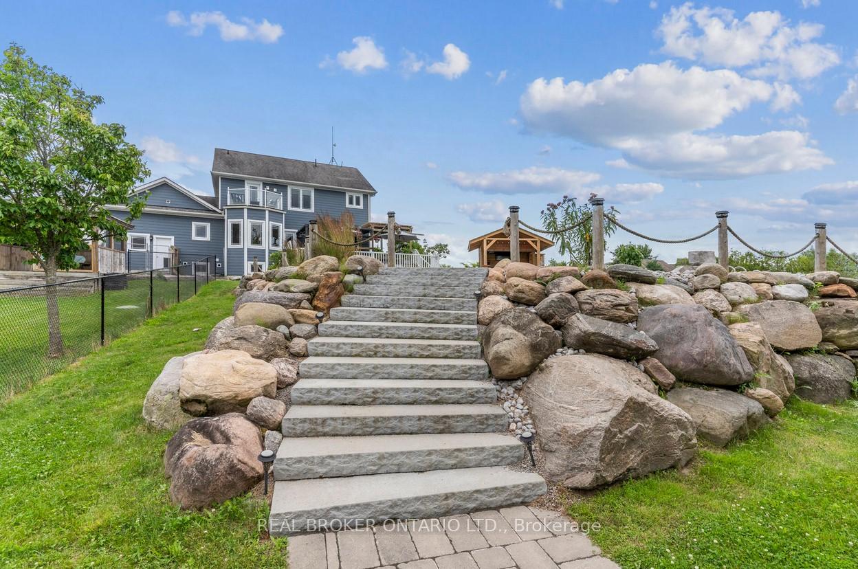 Photo 43 of 27 Bagshaw Crescent, Uxbridge, Rural Uxbridge — HOMEH