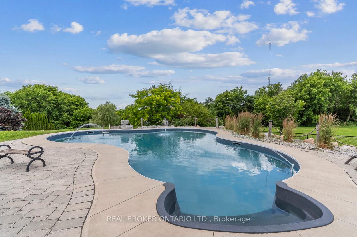 Photo 45 of 27 Bagshaw Crescent, Uxbridge, Rural Uxbridge — HOMEH