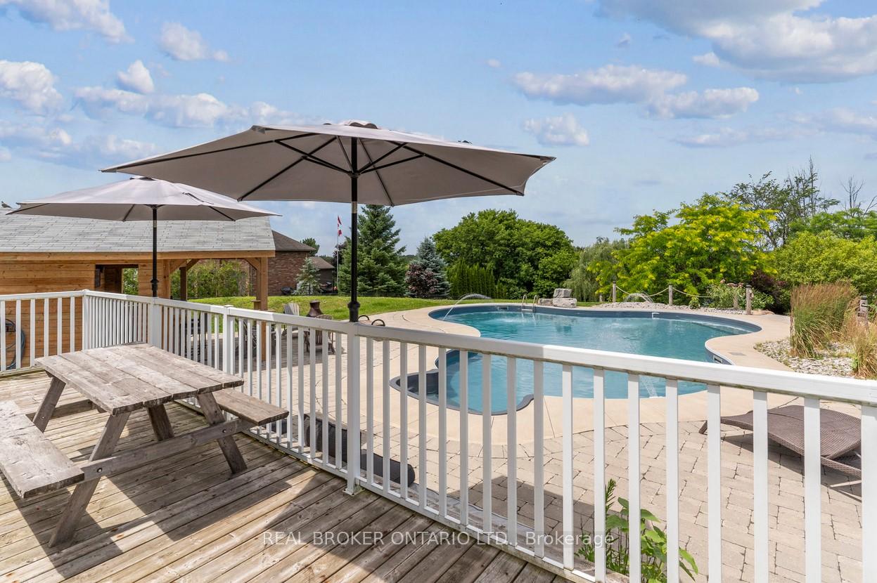 Photo 46 of 27 Bagshaw Crescent, Uxbridge, Rural Uxbridge — HOMEH