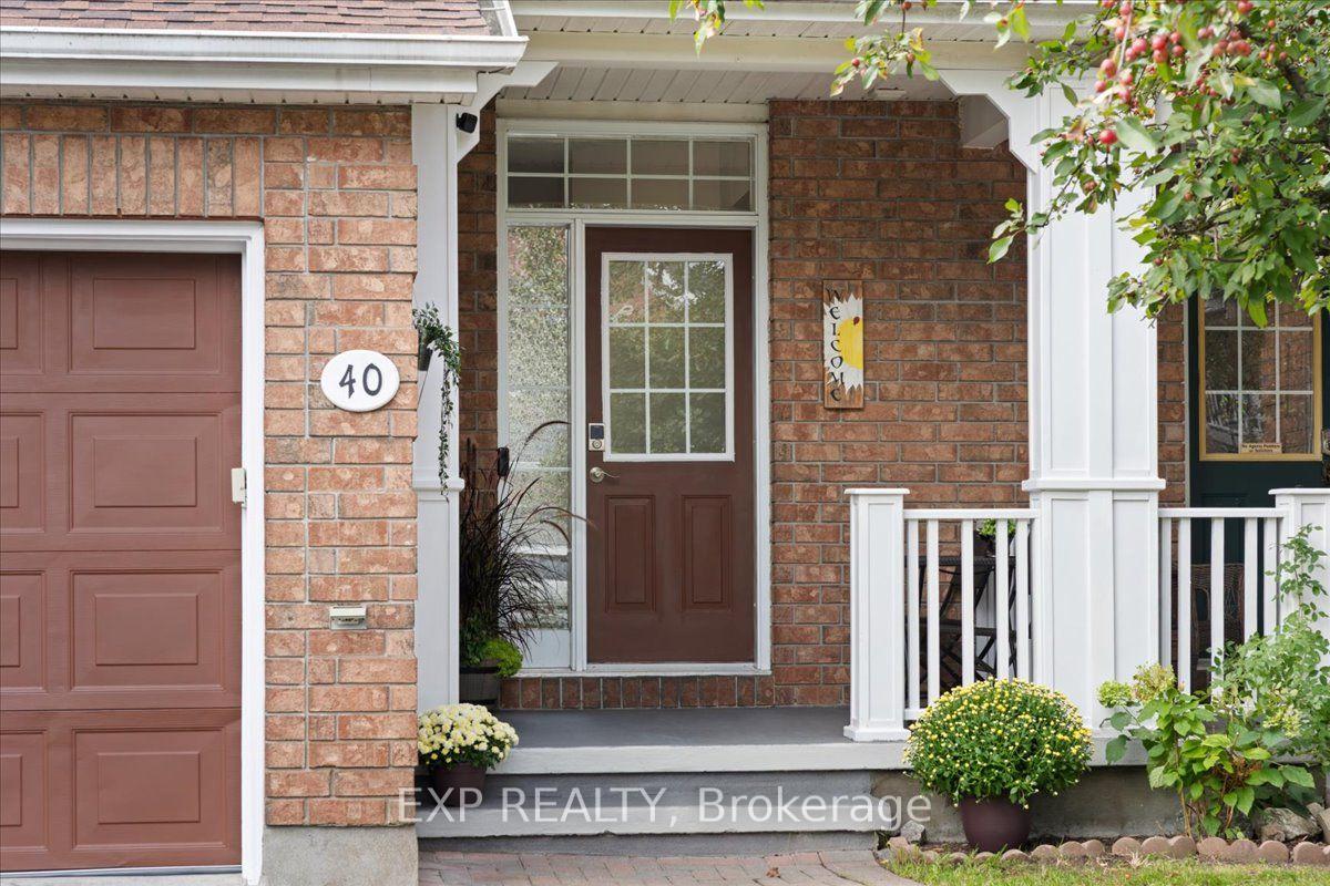 Photo 2 of 40 Bishops Mills Way, Ottawa, Kanata - Beaverbrook — HOMEH