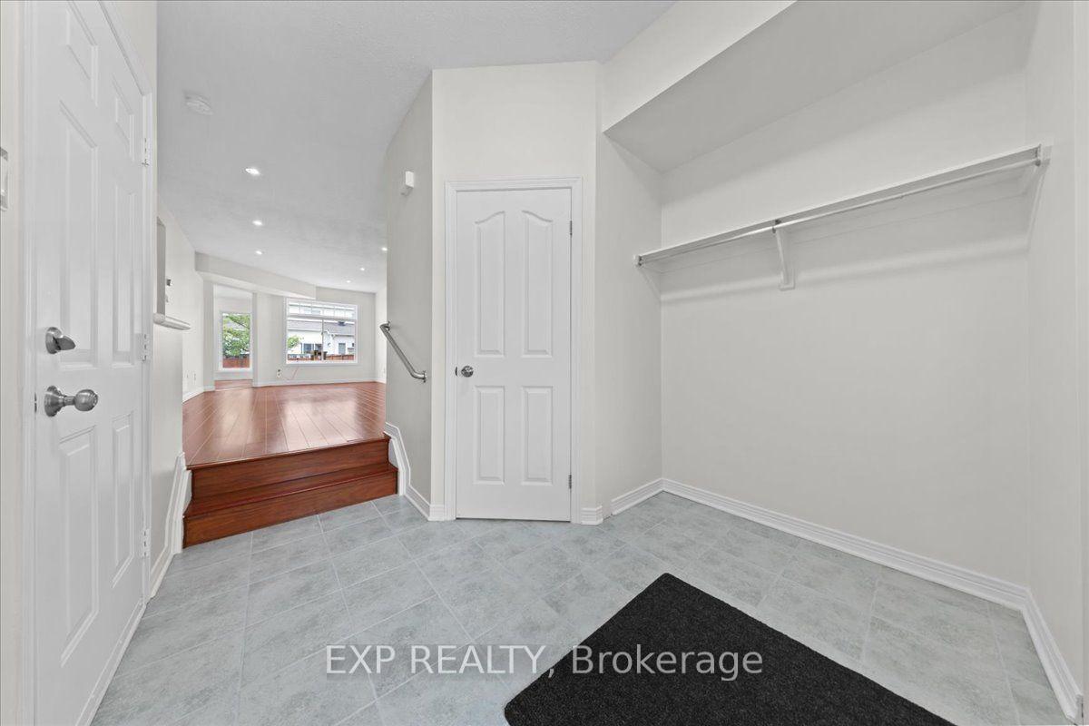 Photo 4 of 40 Bishops Mills Way, Ottawa, Kanata - Beaverbrook — HOMEH