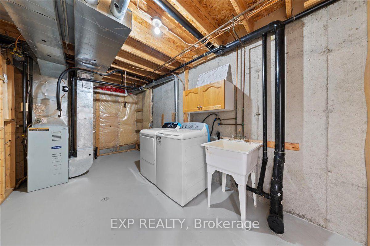 Photo 34 of 40 Bishops Mills Way, Ottawa, Kanata - Beaverbrook — HOMEH