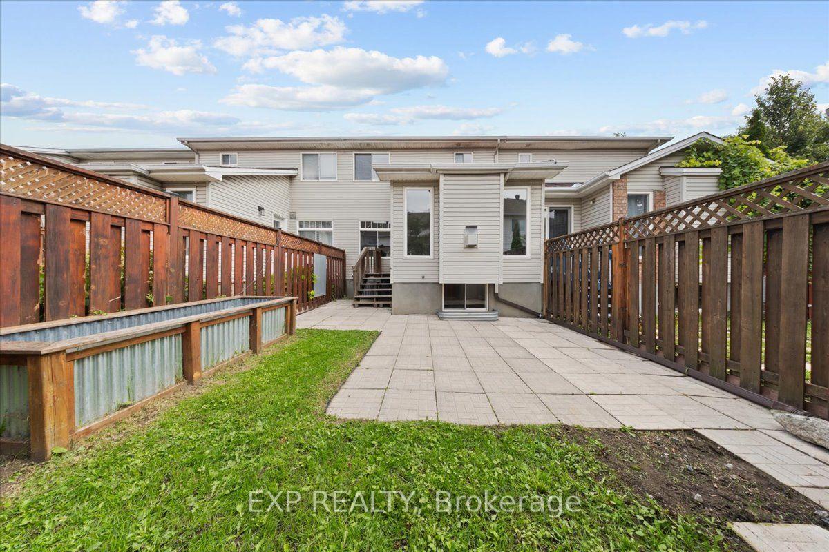 Photo 36 of 40 Bishops Mills Way, Ottawa, Kanata - Beaverbrook — HOMEH