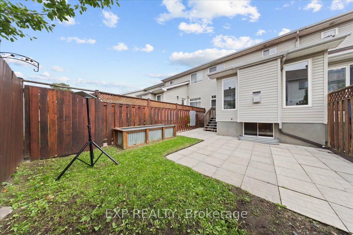 Photo 37 of 40 Bishops Mills Way, Ottawa, Kanata - Beaverbrook — HOMEH