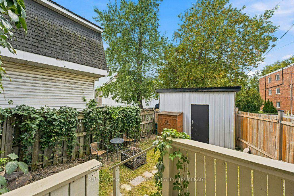 Photo 25 of 384 Barrie Street, Kingston, East of Sir John A. Blvd — HOMEH