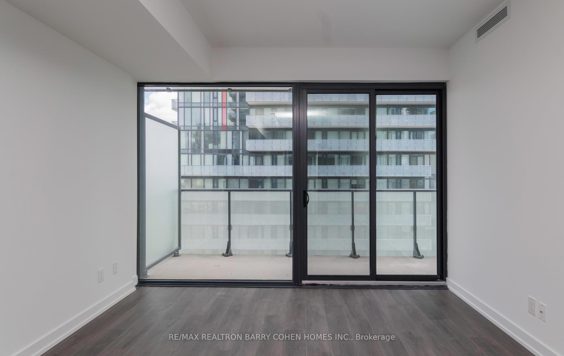 Photo 5 of Unit 1807, 161 Roehampton Avenue, Toronto, Mount Pleasant West — HOMEH