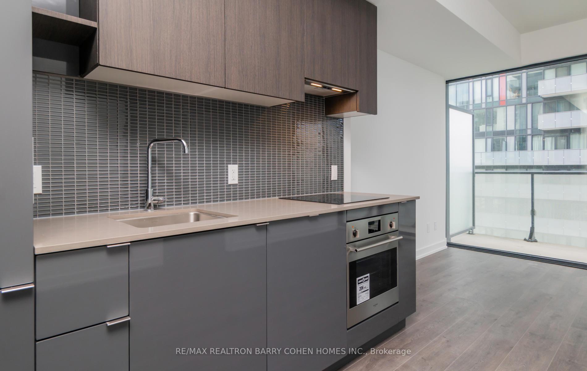 Photo 8 of Unit 1807, 161 Roehampton Avenue, Toronto, Mount Pleasant West — HOMEH