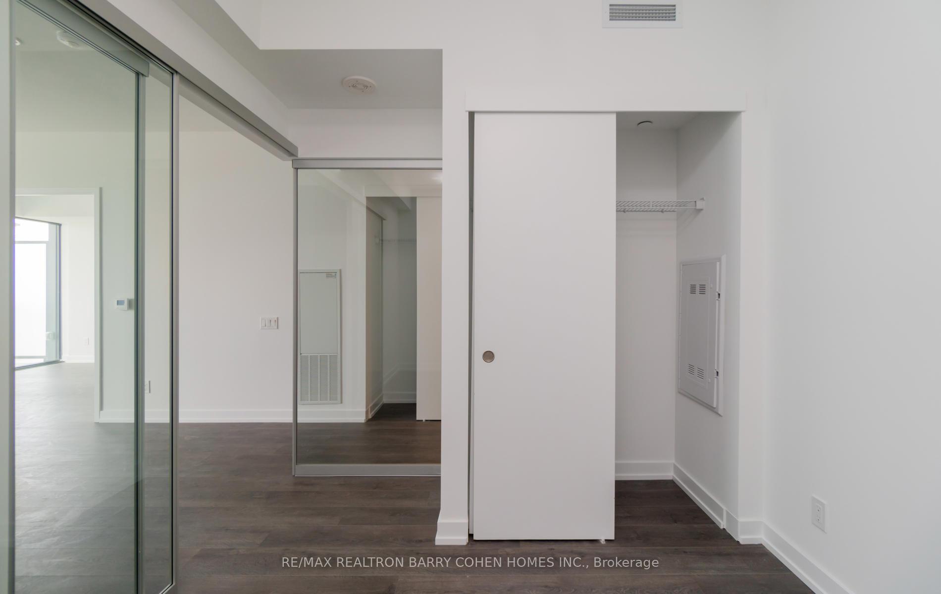 Photo 15 of Unit 1807, 161 Roehampton Avenue, Toronto, Mount Pleasant West — HOMEH