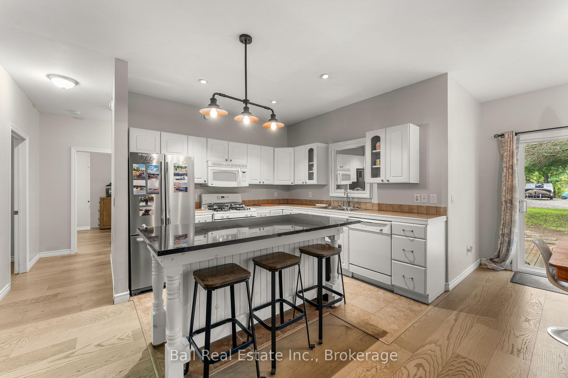 Photo 15 of 51 Spring Drive, Trent Lakes — HOMEH