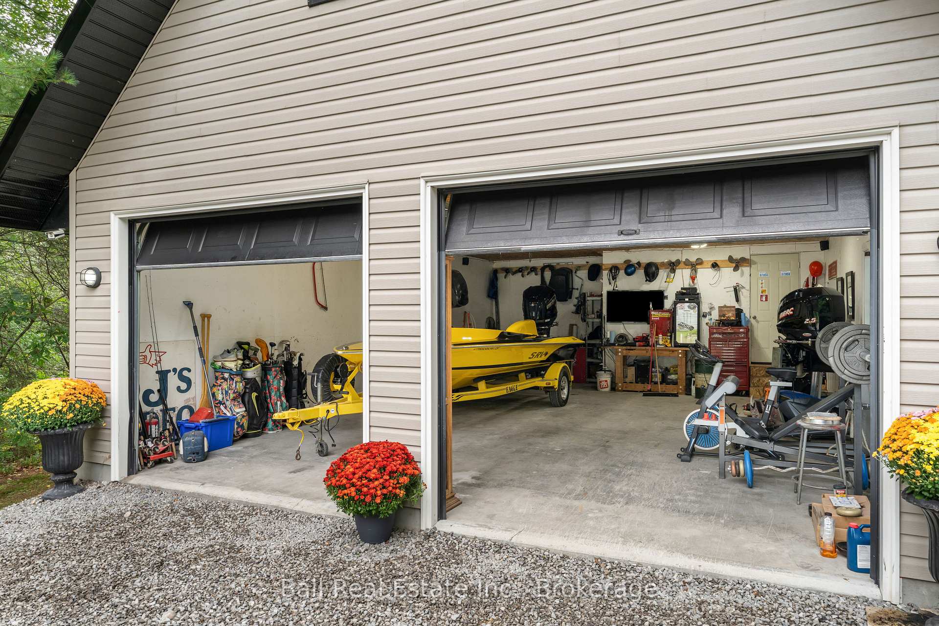 Photo 33 of 51 Spring Drive, Trent Lakes — HOMEH